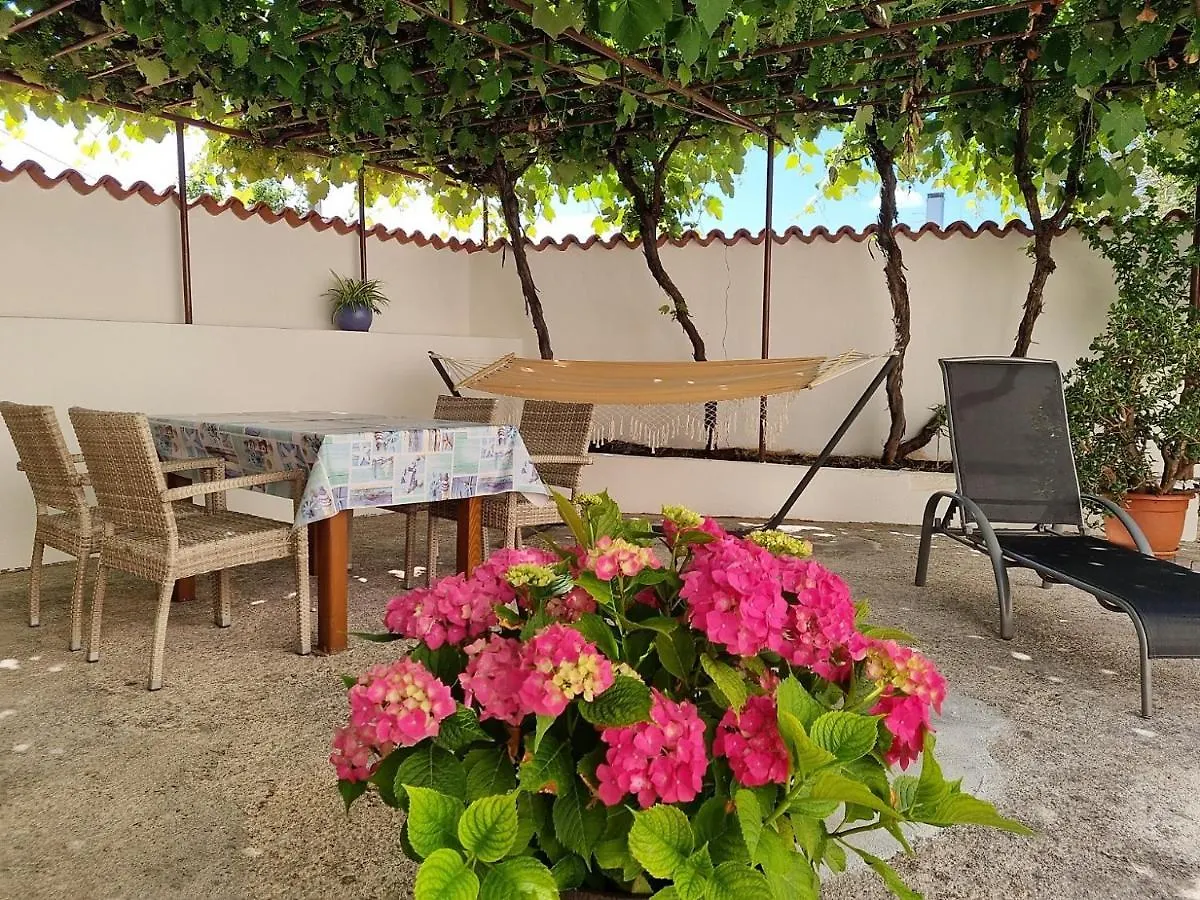 Apartments Valentina Umag 0*,