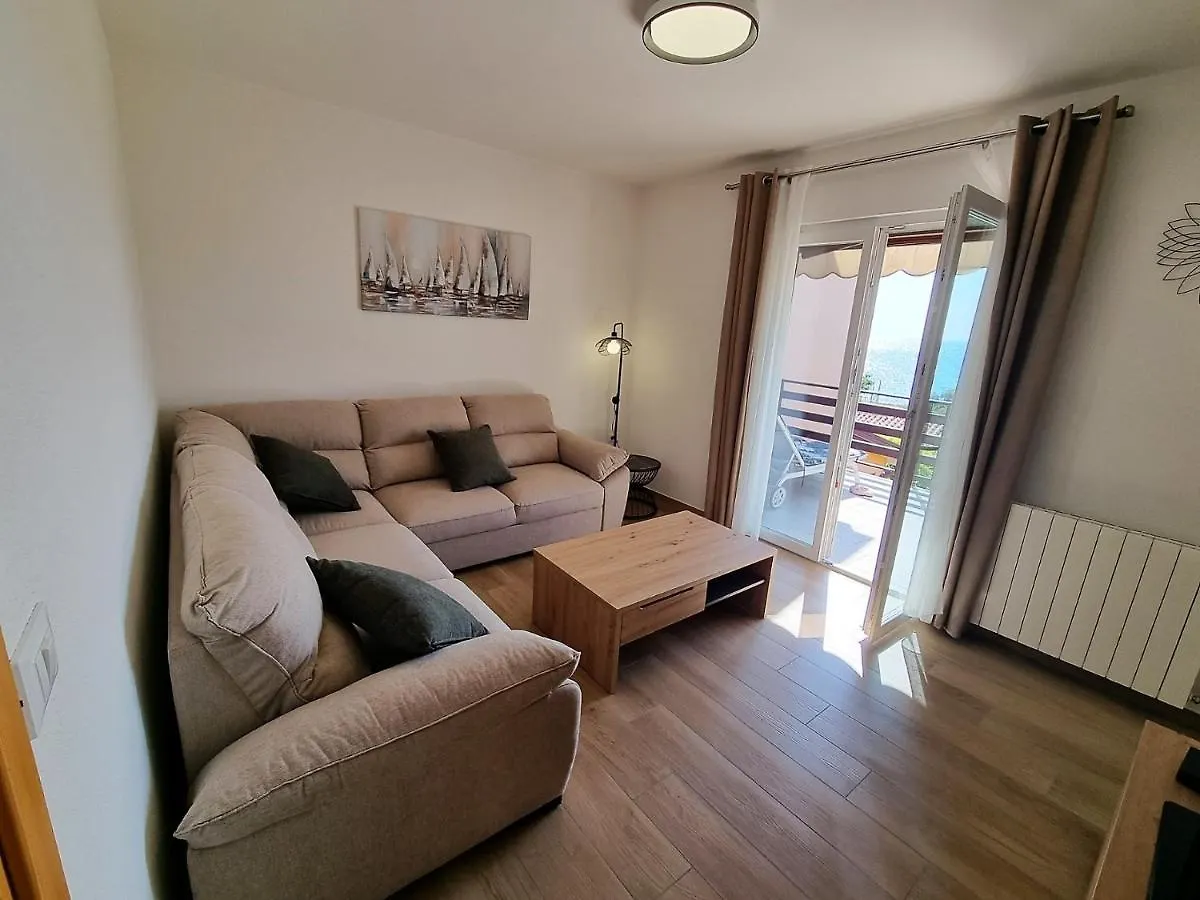 אומאג Apartments Valentina קרואטיה